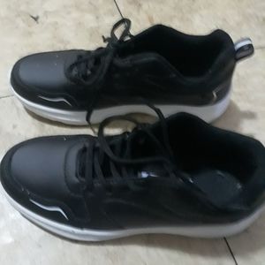 Waterproof Black Sneakers